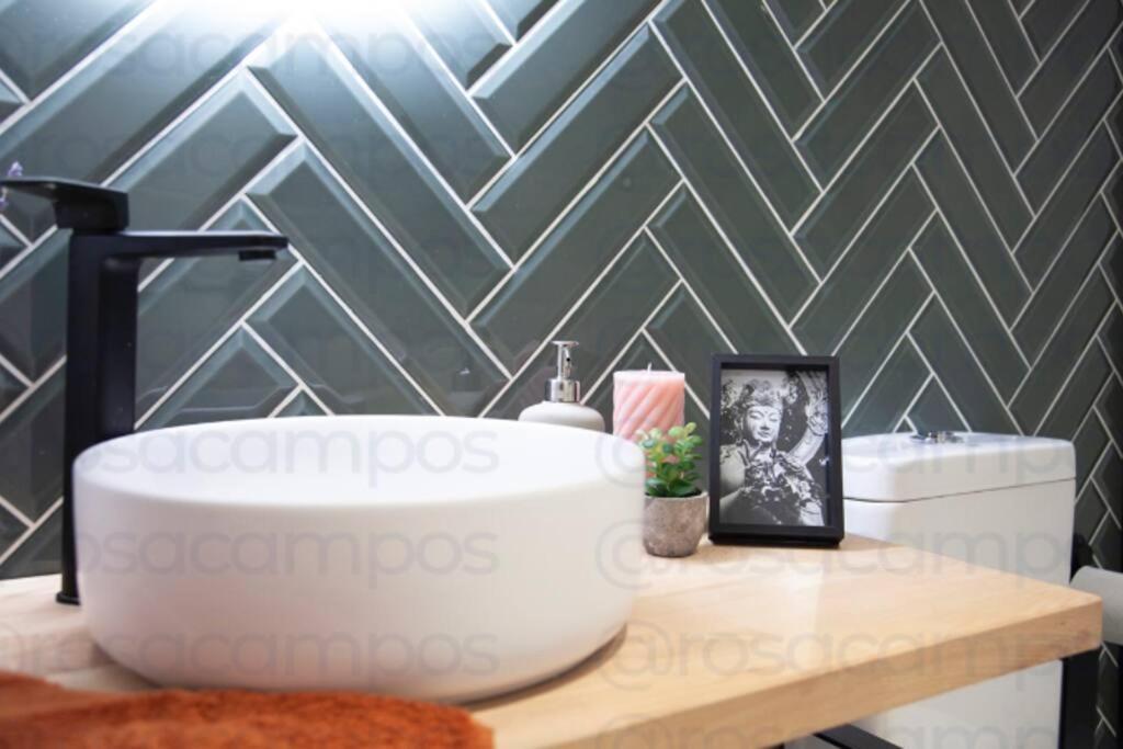 Al5 Seaside Bliss-Stylish Loft Steps From Malvarrosa Valência Exterior foto