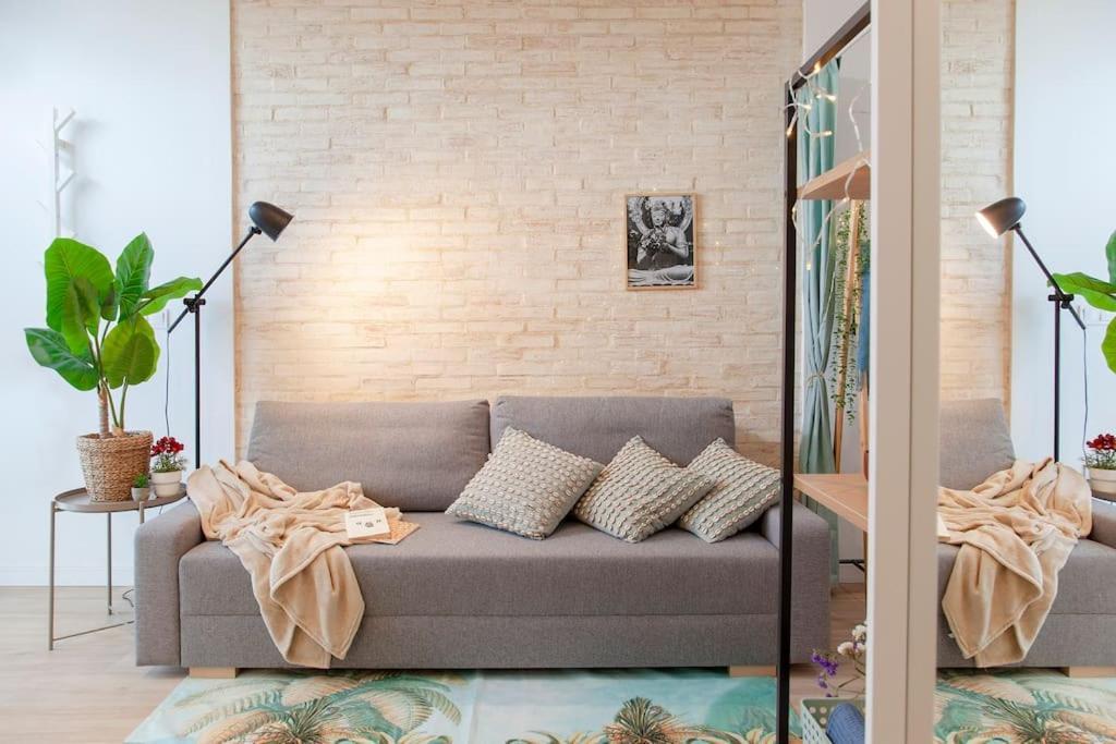 Al5 Seaside Bliss-Stylish Loft Steps From Malvarrosa Valência Exterior foto